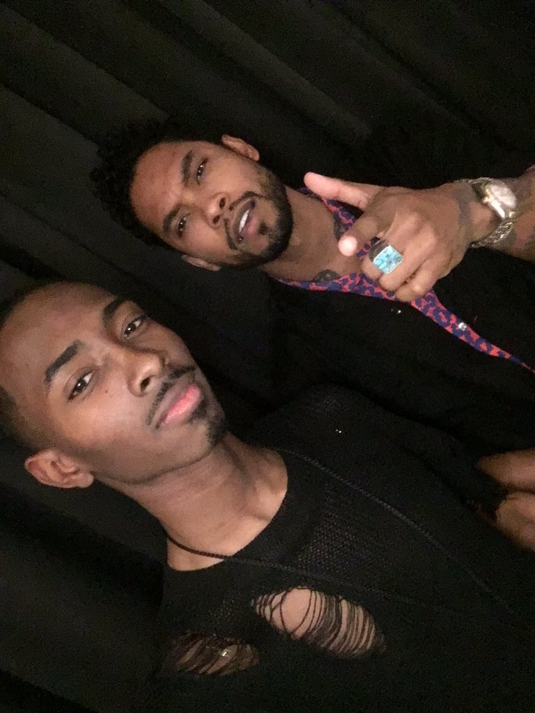__doliver's tweet photo. This Happened Today β¨π! Best Birthday Ever #miguelvip #WildHeart @miguel https://t.co/FFYMXzNkJB