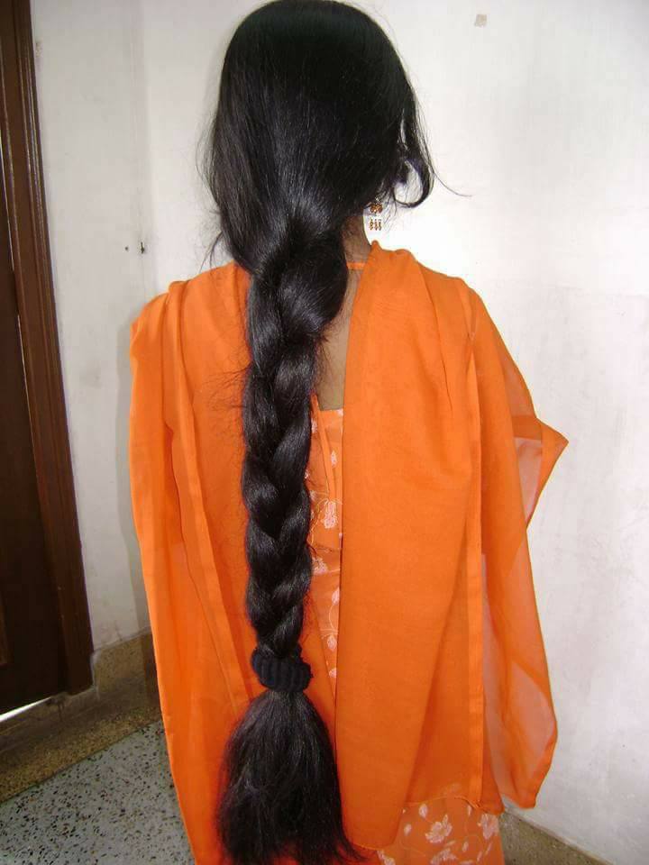 Hairshowindia On Twitter My Aunty Long Hair Big Bun Https T Co