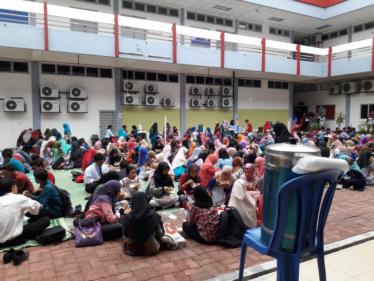 allenazlan_'s tweet photo. Salam dah habis muet dari #AsperXII πππ https://t.co/irlgGUCm86