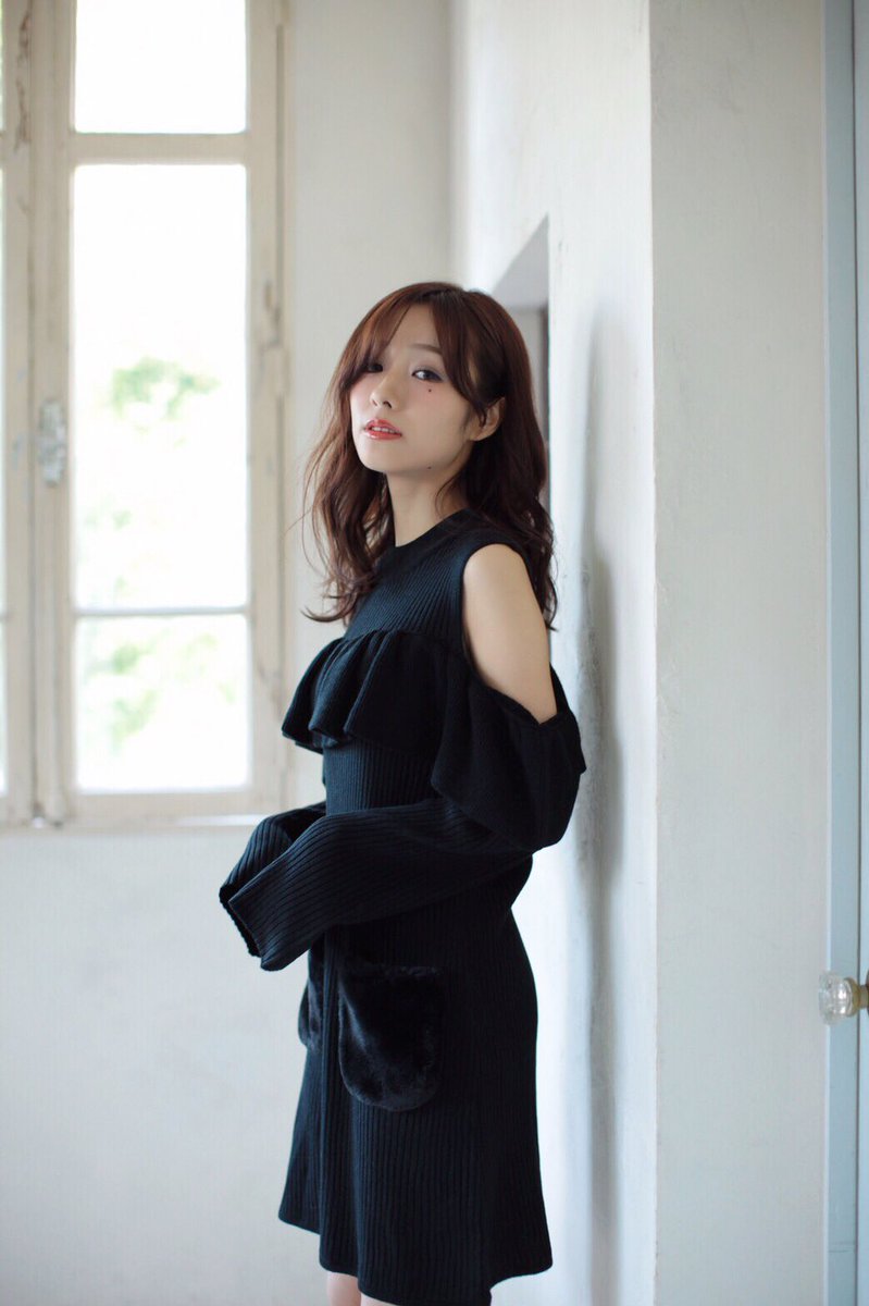 Maeda_Nozomi's tweet photo. evelyn × 前田希美 コラボ商品第六弾。

Black×Black。

#欲しいって思った人RT https://t.co/yxTZOcz5h0