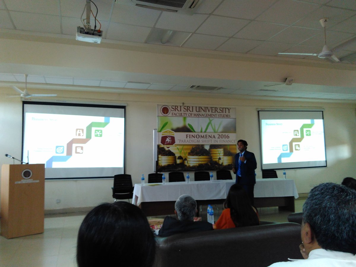 varshinireddy1's tweet photo. @sauravdas33 presenting a paper in #finomena16 on the topic IPO valuation of @infibeam company. @SriSriU https://t.co/2cGuRcmgp9
