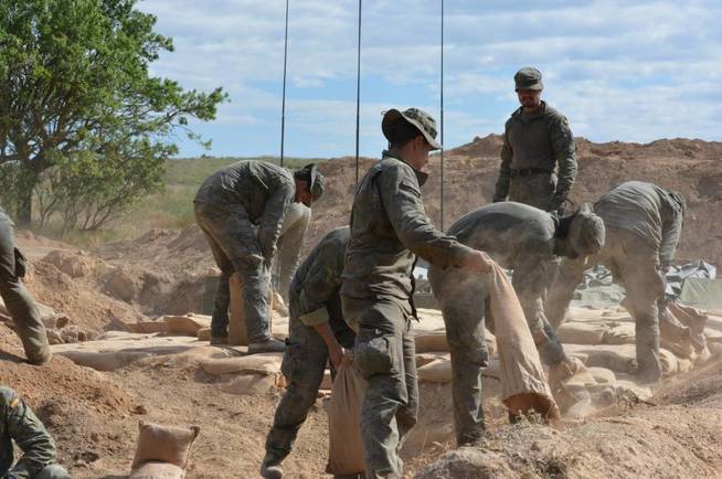 ieee_es's tweet photo. "Un día empotrado en la Brigada Acorazada Guadarrama" @graciano_palomo @elconfidencial @EjercitoTierra https://t.co/BXg9P5lRP0 https://t.co/nD4BzDBDos