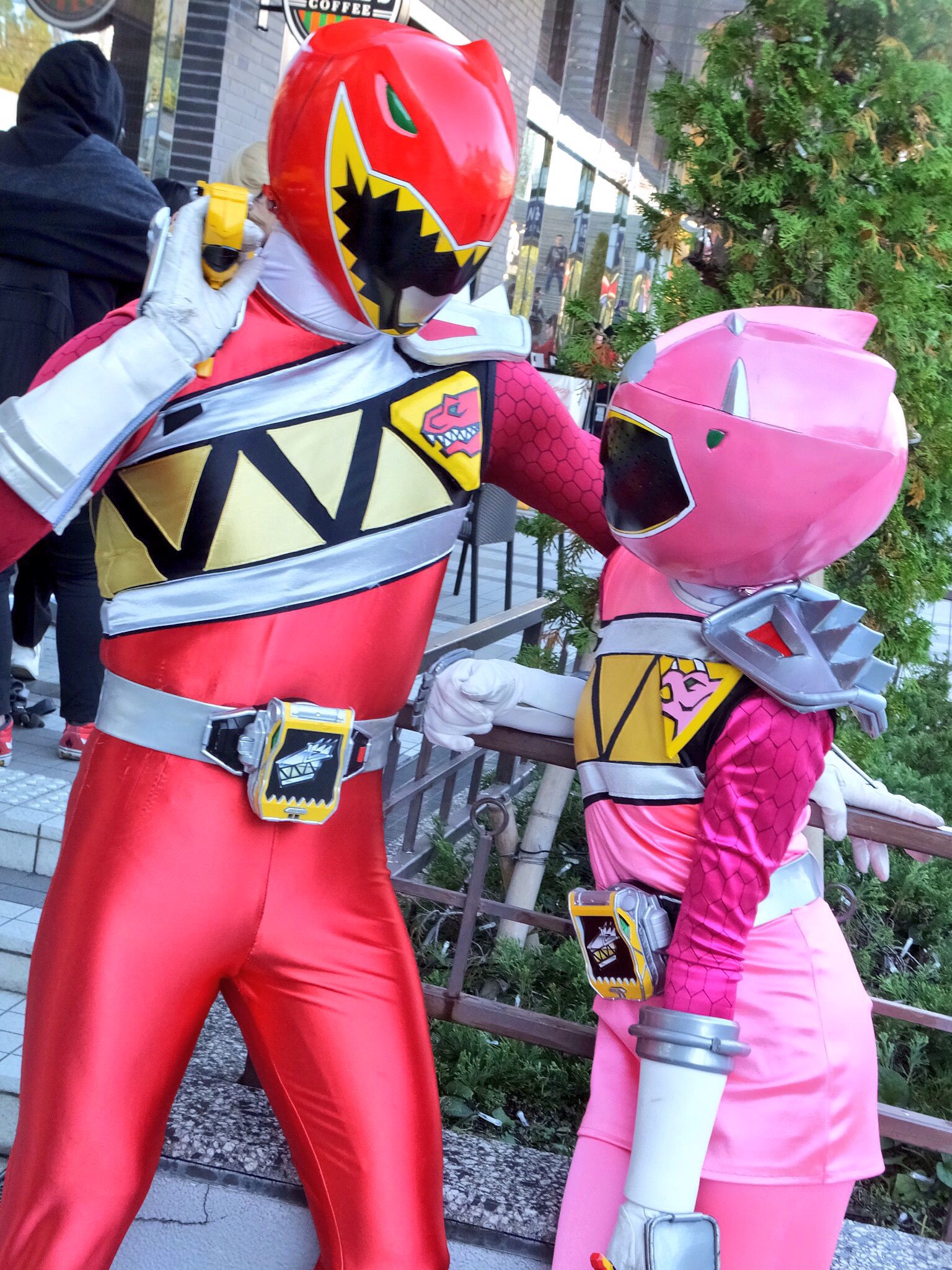 獣電戦隊キョウリュウジャー キョウリュウレッド コスプレスーツオーダーメイド 獣電戦隊キョウリュウジャー キョウリュウレッド コスプレスーツ