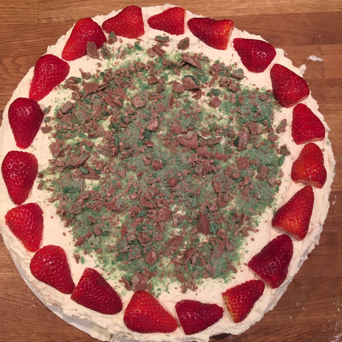 LovesData's tweet image. Our fifth annual Analytics User Conf #2016AC unique flavour thanks to @MoeMKiss pavlova masterclass #googleanalytics Advocate @kristaseiden