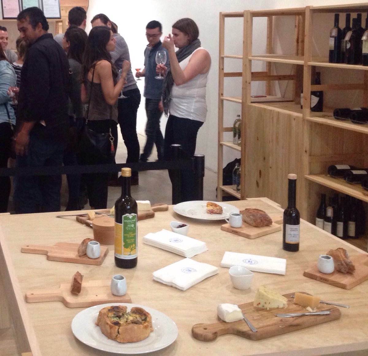 WineStopDTLA's tweet photo. #WineStop #DTLA #CorporateEvents: #OfficeParties #HolidayParties #AppreciationEvents #CompanyMilestones Contact us @ events@mywinestop.com https://t.co/Ss2Wtw7uDj