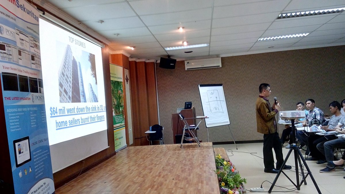 angraeni88's tweet photo. Seminar: HOW TO MAKE MONEY @INDONESIA STOCK MARKET. IT&amp;B Campus Medan, 05 Nov 2016. @paninsekuritas @Panin_AM https://t.co/5Yoj2YiiBV