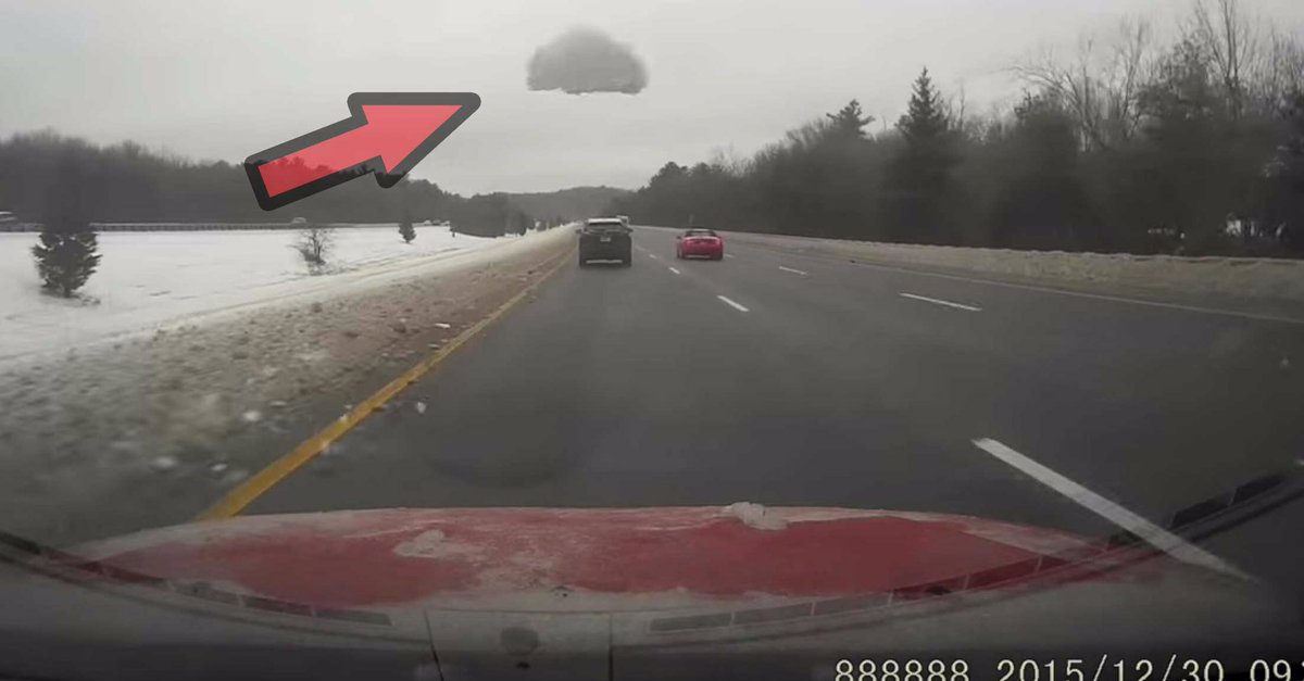 TeslaSuggestion's tweet photo. Hey @elonmusk, can @TeslaMotors cameras spot and avoid ice flying off the roof of the car in front? A common hazard of New England winters. https://t.co/sWc4OeFYZG
