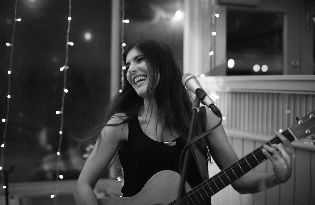 musicbyceline's tweet photo. Thank you #London, you've been amazing!!
Photo by https://t.co/hMhZnubwOK
#launchparty #livemusic #wednesdayisthenewsaturday https://t.co/w8iGO1mWeu