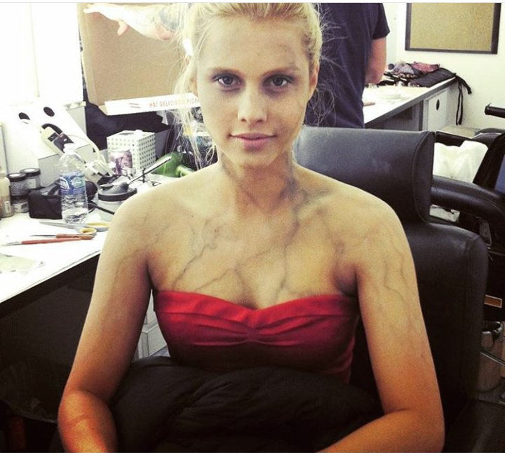 _busraincesu's tweet photo. One of my first episodes as Rebekah , 5 years ago . 🤗 #TheOriginals #RebekahMikelson #originalvampire @claireholt https://t.co/WUtzyHYKpD