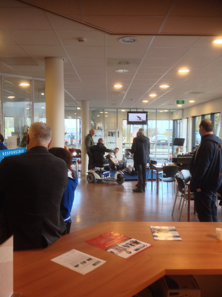 KreeftOpleiding's tweet photo. Het is lekker druk tijdens de #Openbedrijvendag. Vandaag tot 16.00 uur volop activiteiten @OBDHoogeveen https://t.co/0tj8ZW5iGm