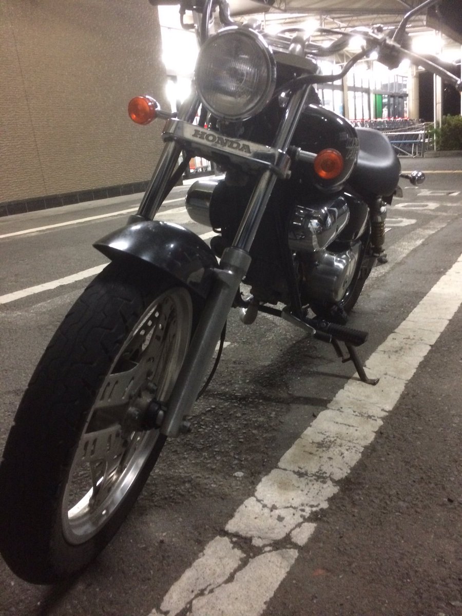magun50's tweet photo. マグナ50売ります！
60キロでます！
売るより、zxの70キロ以上出るものとの交換が一番ありがたいです https://t.co/x1ze0GcjMo