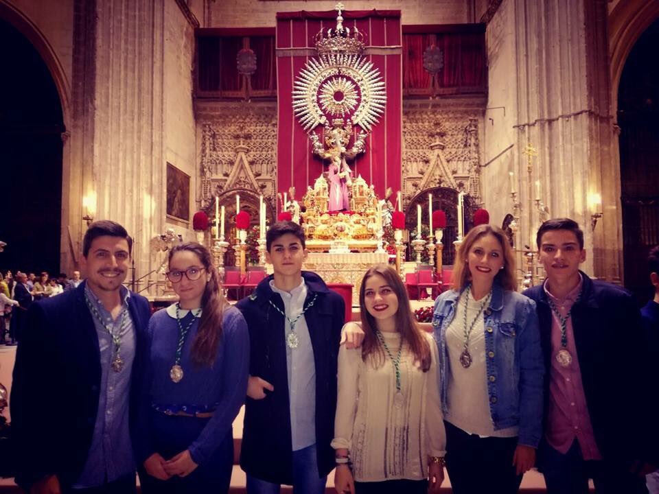 Ayer nuestro Grupo Joven estuvo junto a Ntro. Padre Jesús del Gran Poder en la Vigilia de la Misericordia en la S. I. C. <a href="/Archisevilla1/">Archidiócesis de Sevilla</a>
