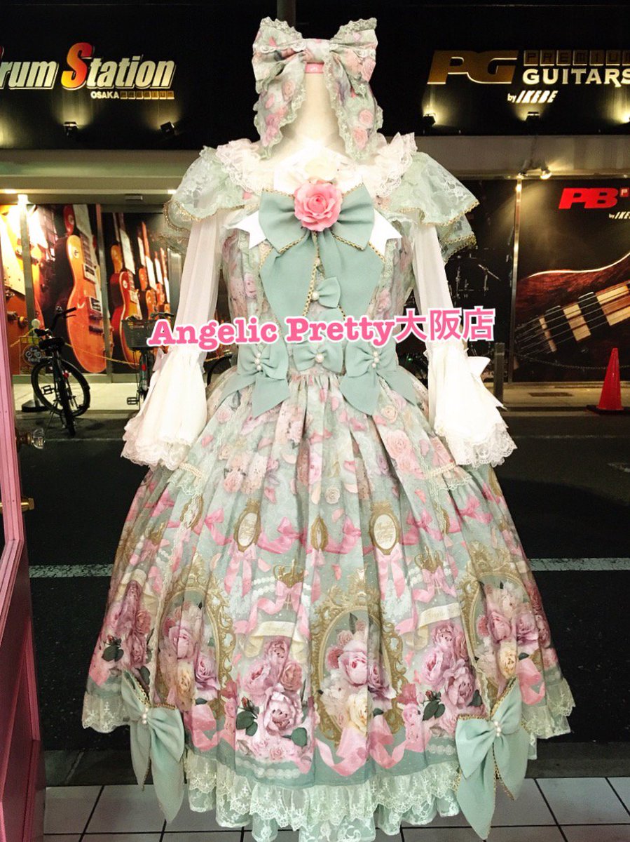 Angelic Pretty♡フルーツパーラー胸当てスカート ♡ミント 本日入荷のRose Museumシリーズ大人気です！ アイボリーとミントは残り