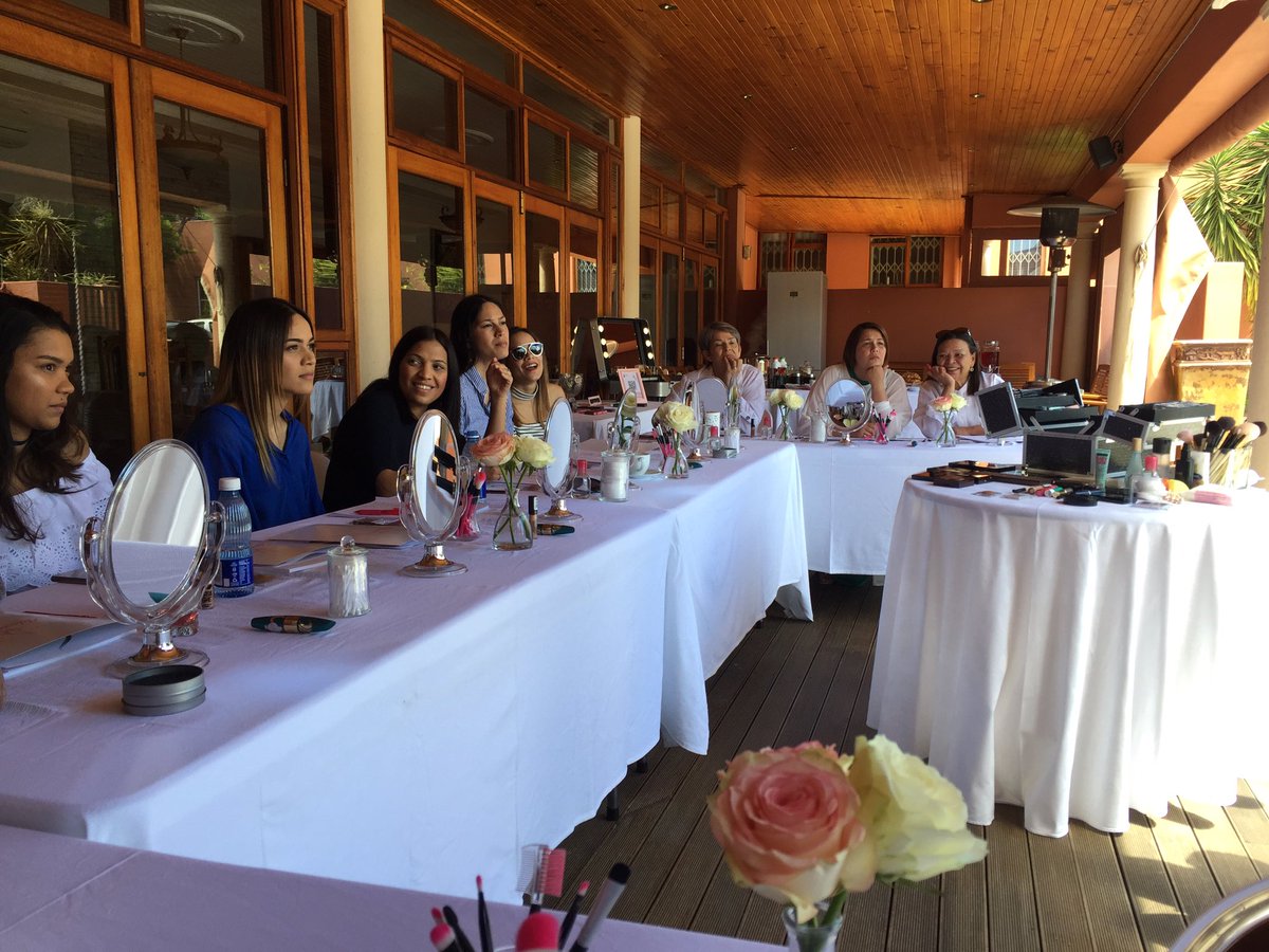 MaxFactor_SA's tweet image. The masterclass has begun! Hosted by make-up artist Thania Jamie &amp;amp; Nadia Allie from @adore_online