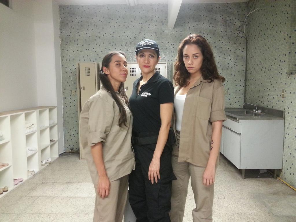 PerlaCoronaCorr's tweet photo. #SuperTeam #PadrisimasCompañeras @alelatosa  #habiaunavezlaserie https://t.co/e99z7wHkcx