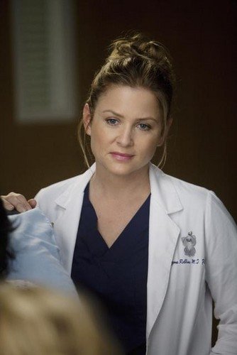 Happy Birthday to the most amazing fictional characteron TV! 
November 5th will always be Arizona Robbins' day!