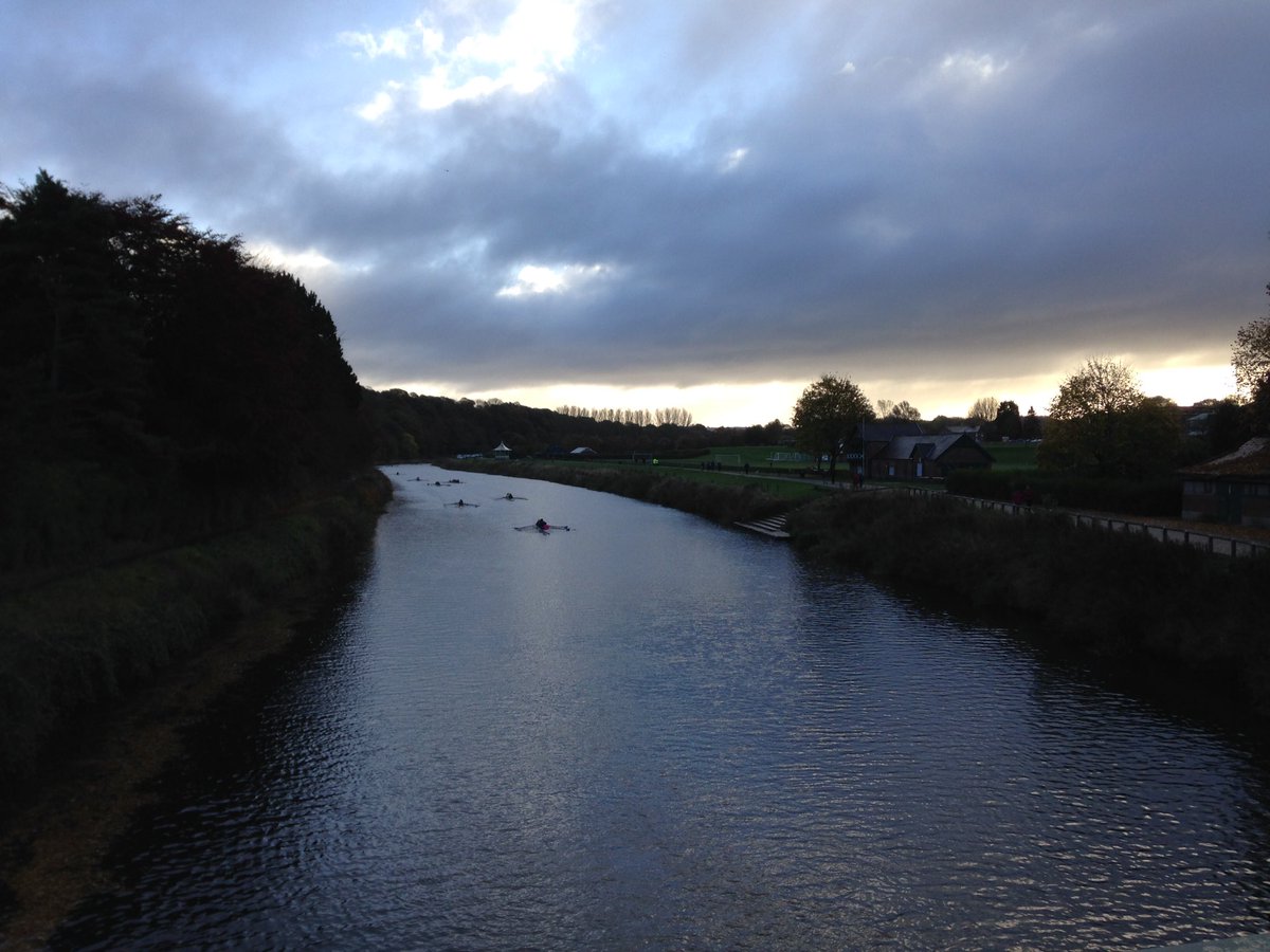 CuthsBC's tweet photo. Durham Long distance sculls about to start. Make sure come and cheer on Cuth's #yeahcuths https://t.co/lkopXBKo7k