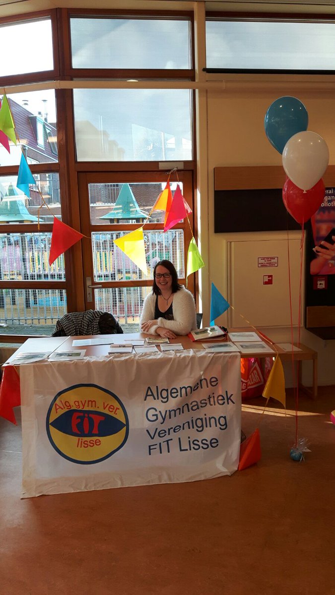 FitLisse's tweet photo. We staan nu op de Peutermarkt in de bibliotheek van Lisse. Je kunt tot 12.30u langskomen voor informatie over lessen voor de allerkleinsten https://t.co/I18yiCS2zV