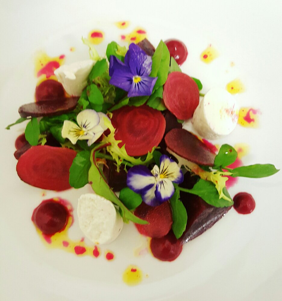 BarlugaGreySt's tweet photo. New season, new menu, new dishes #cheese #tarts #chocolate https://t.co/9cWuy7rr0O
