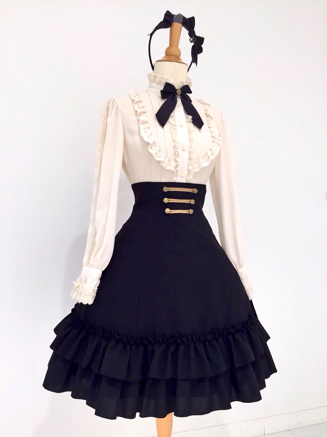 ナポレオンフレアスカート（ネイビー） - Innocent world Innocent World - 【らぴす＊様専用】Innocent World ナポレオン