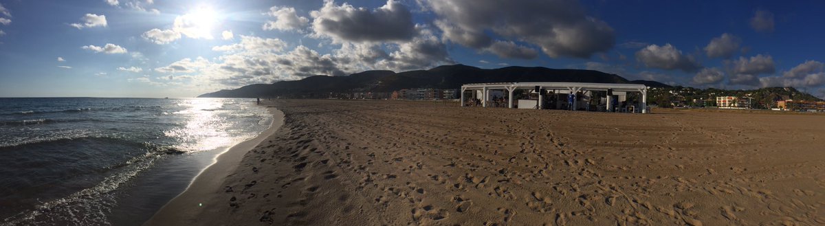 Como echamos de menos en verano!!! 😍 y más un día como hoy!!! 😬 Como estáis #Iguaneros/as!!!!??? #Iguanízate #IguanaGrup #ChiringuitoIguana