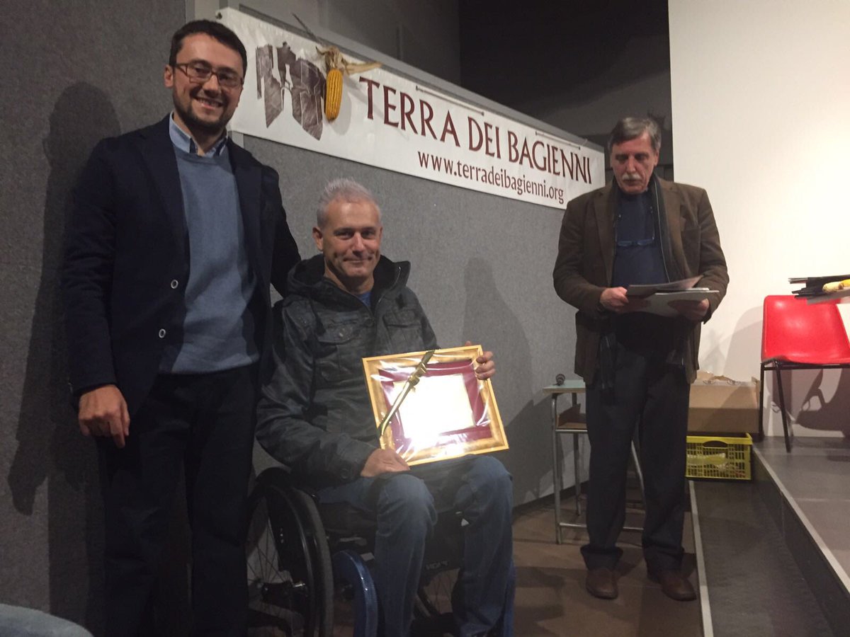 Con il sindaco di #Beinette Lorenzo Busciglio e Enrico Falco di #TerradeiBagienniOnlus mentre ritiro il #premio #Guret2016 #grateful #ThankS