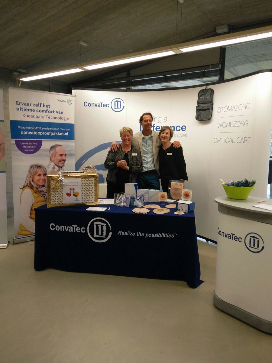 ConvaTecNL's tweet photo. #stomadag Eindhoven 2016 is begonnen! Het ConvaTec team staat klaar voor het beantwoorden van allerlei vragen. @stomavereniging https://t.co/5CGU2LJ2Gi