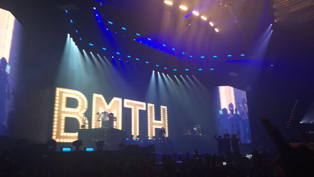 tamijoness_'s tweet photo. Thank you for a fucking amazing and unforgettable night lads❤️ @bmthofficial @olobersyko @madmanmalia @matt__kean @JordanFish86 https://t.co/ozVNfpLSa7