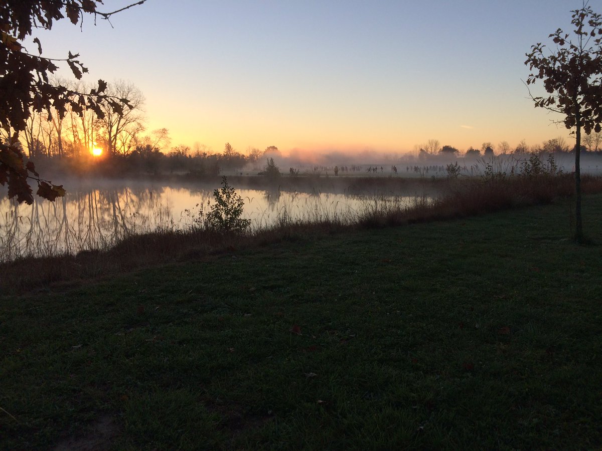 PAFallen's tweet photo. Crisp and cold morning for soccer. Good luck to The U14 Gold from BoilersFC and to all the other BoilersFC teams! #FallFusionClassic https://t.co/W2AaLnPiA8