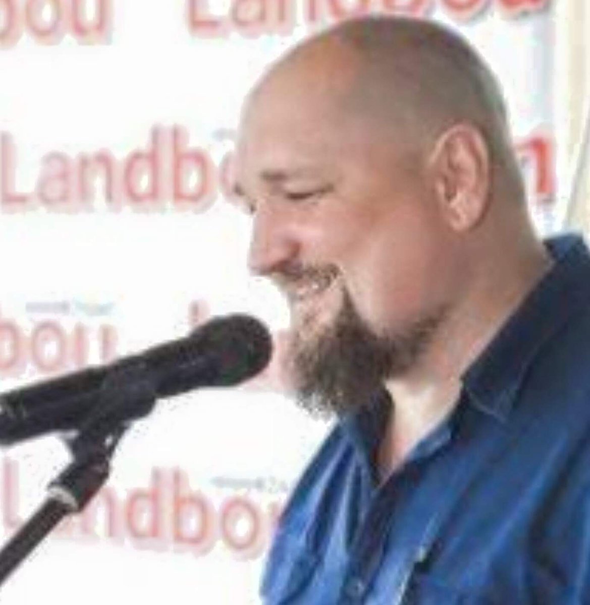 BoerSA4's tweet photo. Sien nou die lib noem ons "white trash"  #wensekwasindiekaap Albertus van Wyk - Redakteur van die Landbou Weekblad https://t.co/VDaVYkbjY1