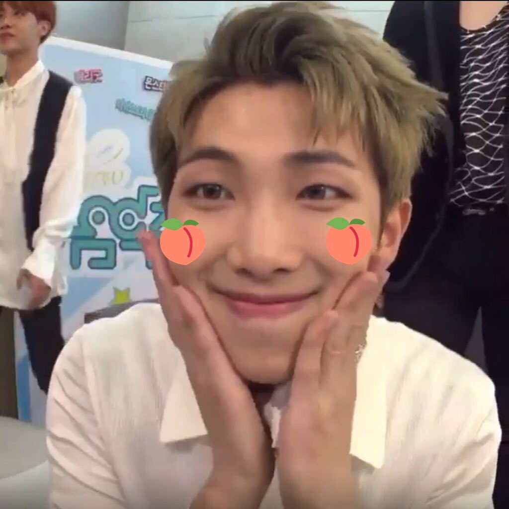 vocaIrap's tweet photo. handsome like no other https://t.co/VlqAV4uNxT