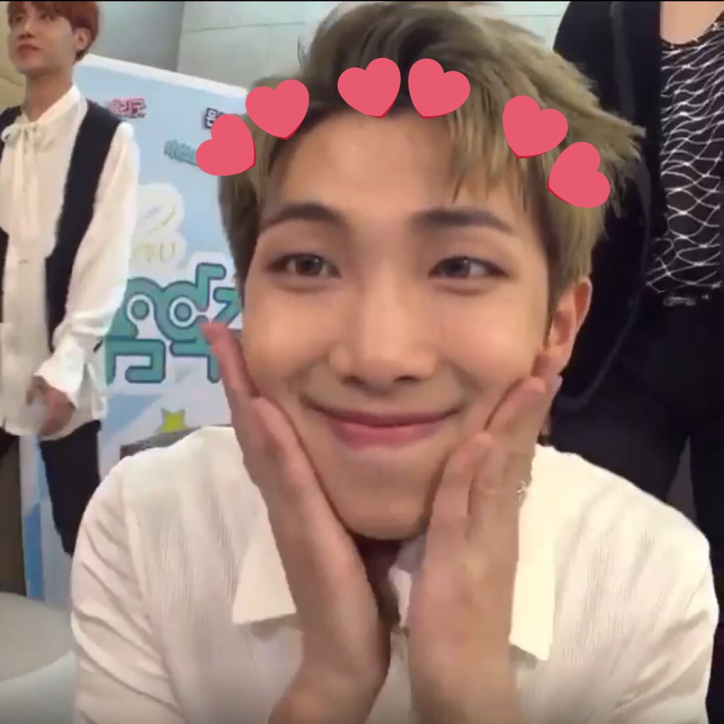 vocaIrap's tweet photo. handsome like no other https://t.co/VlqAV4uNxT