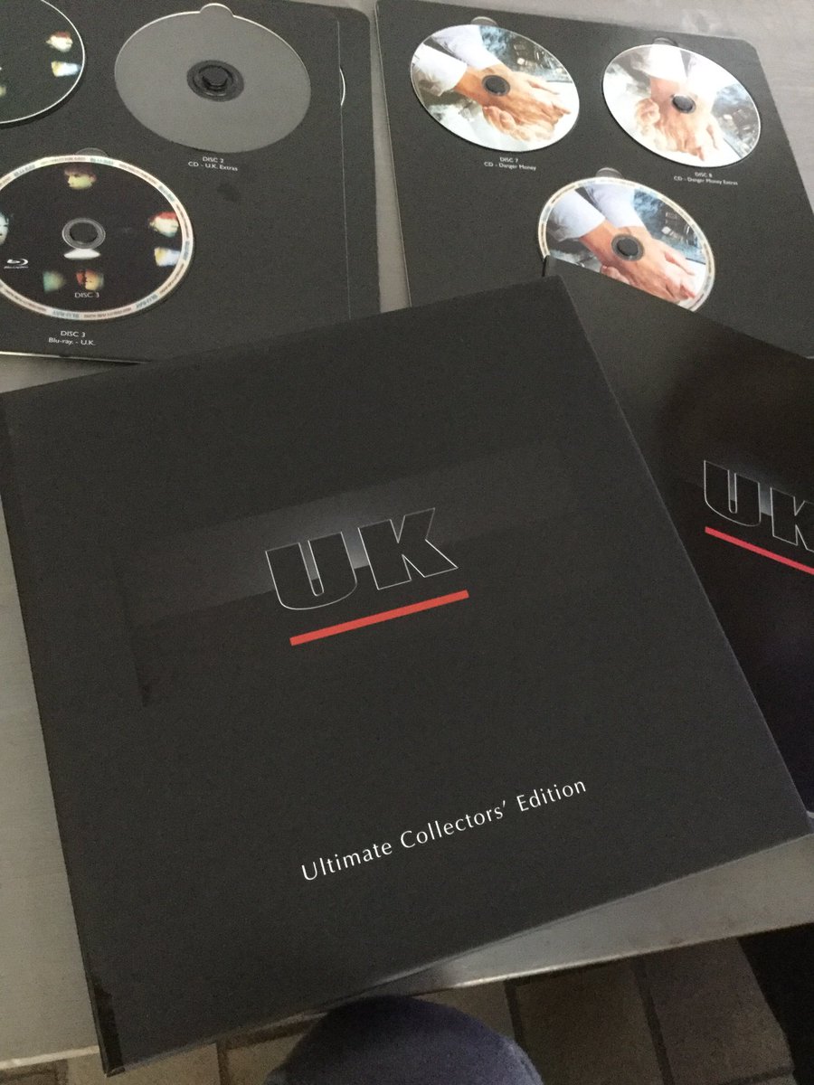 Ruud_Paulusse's tweet photo. Geloof een jaar geleden al besteld, maar ja, het ding moest nog gemaakt worden. Vanochtend heel blij. #uk #prog #symfo https://t.co/JsjeGvDlpa