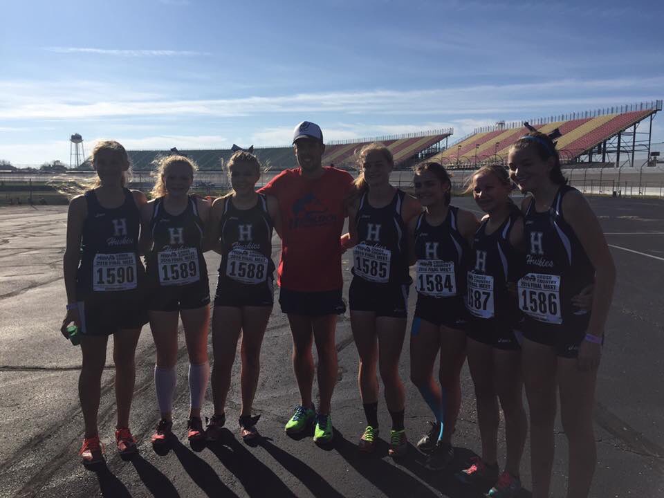 HemlockXC_TF's tweet photo. So proud of everyone who competed today! #StateFinals #MIS https://t.co/jsrj4N1JpE