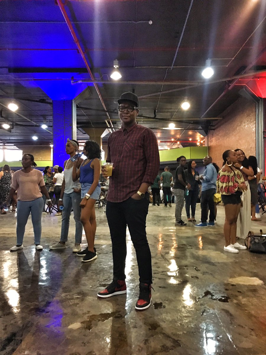 NdumisoLindi's tweet photo. Outchea at the #Weekendsocial https://t.co/jnd7kDDjtB