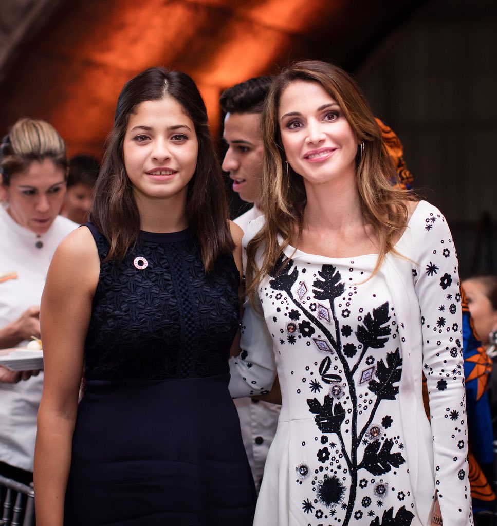 AdhamEtoom's tweet photo. HM @QueenRania Is One of  @PEOPLE's 25 Women Changing The World: 'We Must All Do Our Part and Lift Each Other Up’ https://t.co/v4caIRopUs https://t.co/df3GePth7d