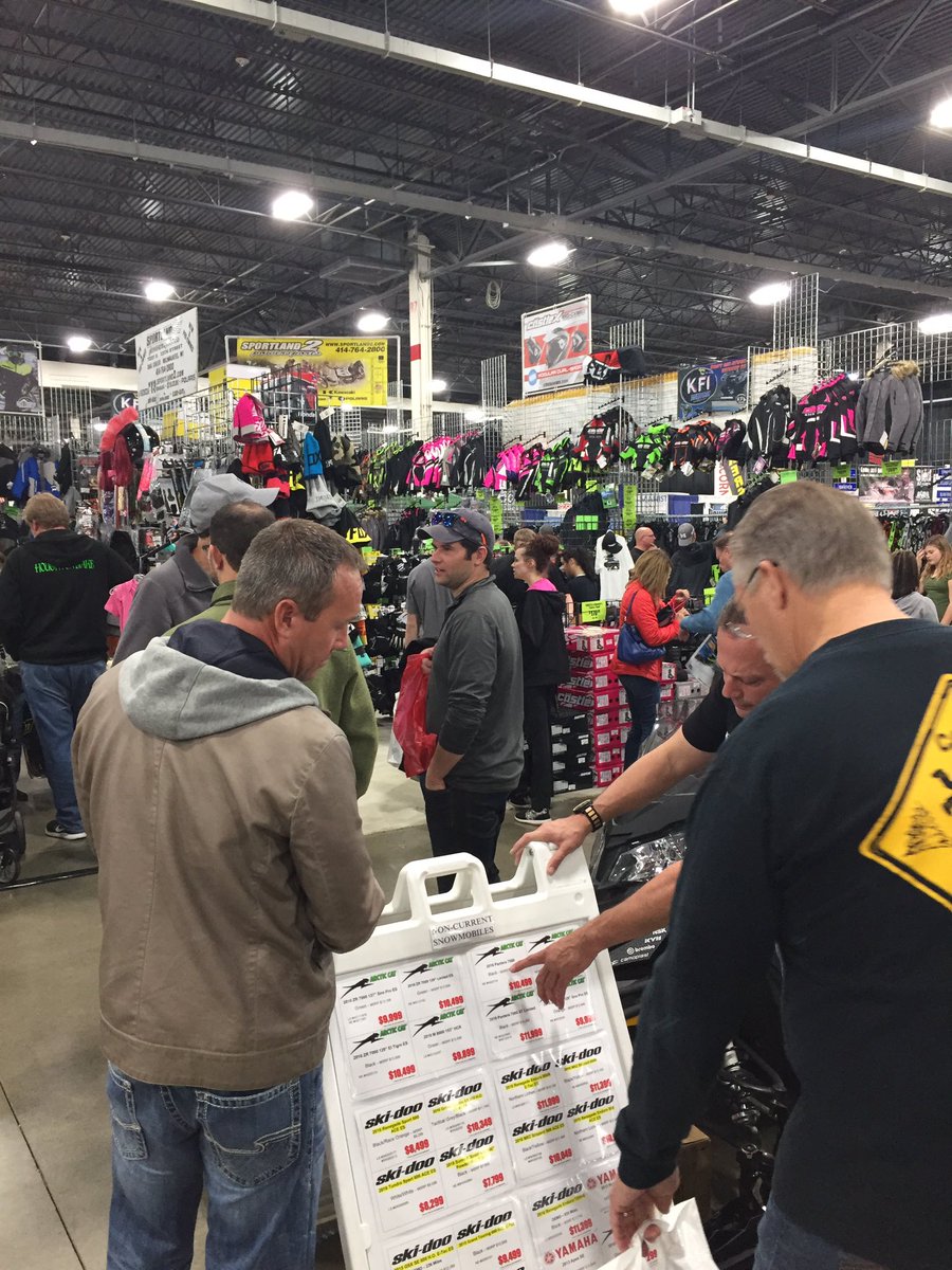 Snowmobile_USA's tweet photo. Excellent show here today! Show is open till 7:00 pm tonight. https://t.co/eaQozmeFD7