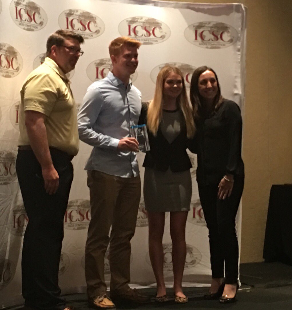 JessLOgilvie's tweet photo. Say hello to your 2016 ICSC sales management case champions @ScheySales !!!!!!! https://t.co/CQ9ZOpirOB