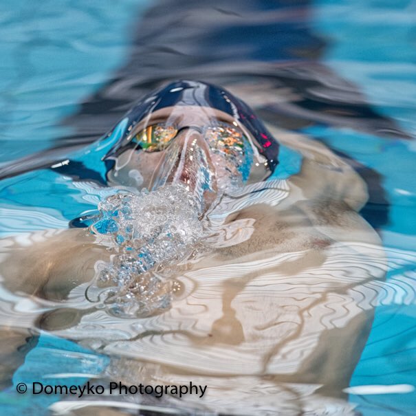 Here at the Bolzano meet swimming an alternative program, including back and breast... yes, you read that correctly. Pic: <a href="/RafaelDomeyko/">Domeyko Photography</a>