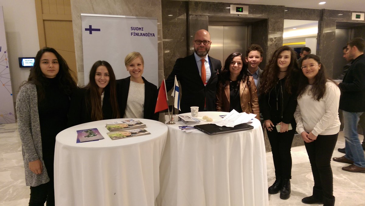 TeamFinlandTR's tweet image. Team Finland stand is gaining popularity among students in Fatih ETZ @aape #funzi @funzi #edtech #Finnisheducation