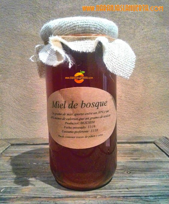 HuertaNaranjas's tweet photo. Nueva miel de bosque, procedente de flores de Roble y Encina. Se une a las ya existentes de: Azahar, Tomillo, Almendros, Romero, Milflores. https://t.co/dbQVWYYGFN