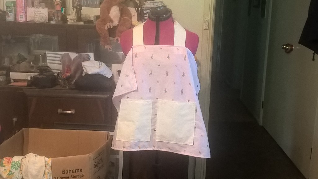 Amandacottom's tweet photo. Love it when I get back into my sewing #sewingislife #makingwonderfulthings #loveofmylife #keepsmesane https://t.co/cjij23uSnG
