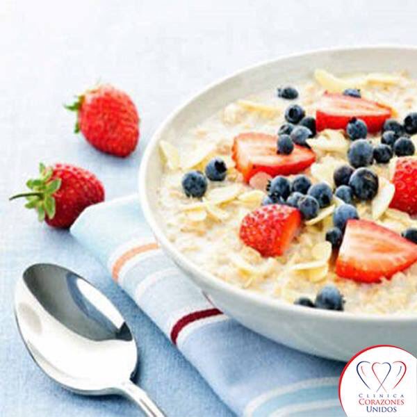 Corazones Unidos Avena Con Fruta Cocina Taza De Avena Con Leche Agrega Una Cucharada De Linaza En Polvo Y Taza De Frutos Rojos Manzana O Banana T Co Tplqeqsnbr