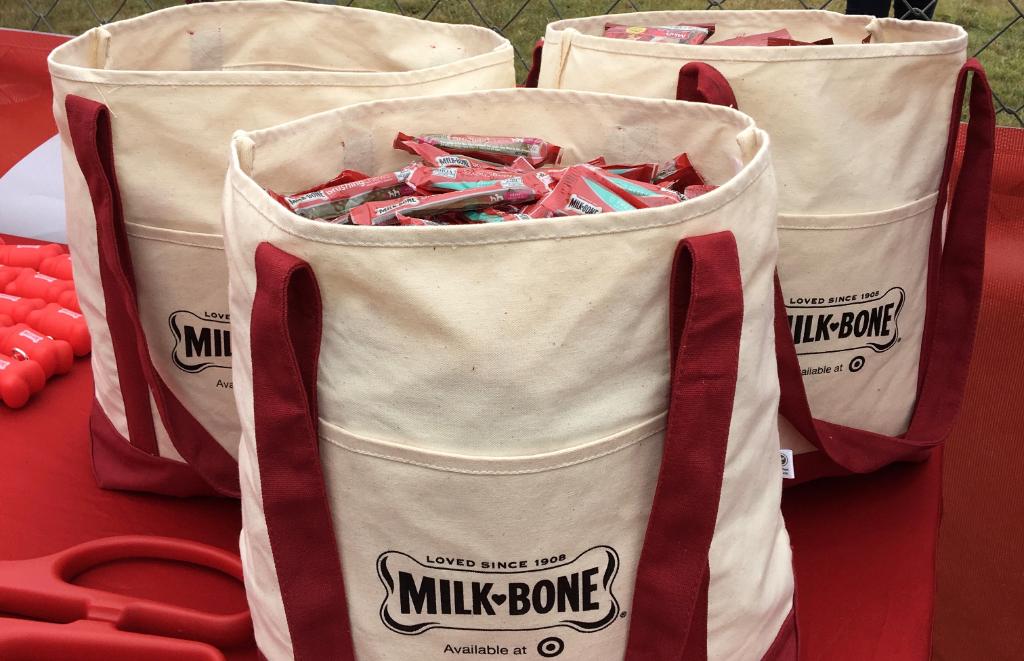 MilkBone's tweet photo. Bring your dog down to the #PuppyPitStop at the @TXMotorSpeedway campgrounds to sample the latest #MilkBone dog treats! 😋 #TeamTarget https://t.co/uX9qVH2I4P