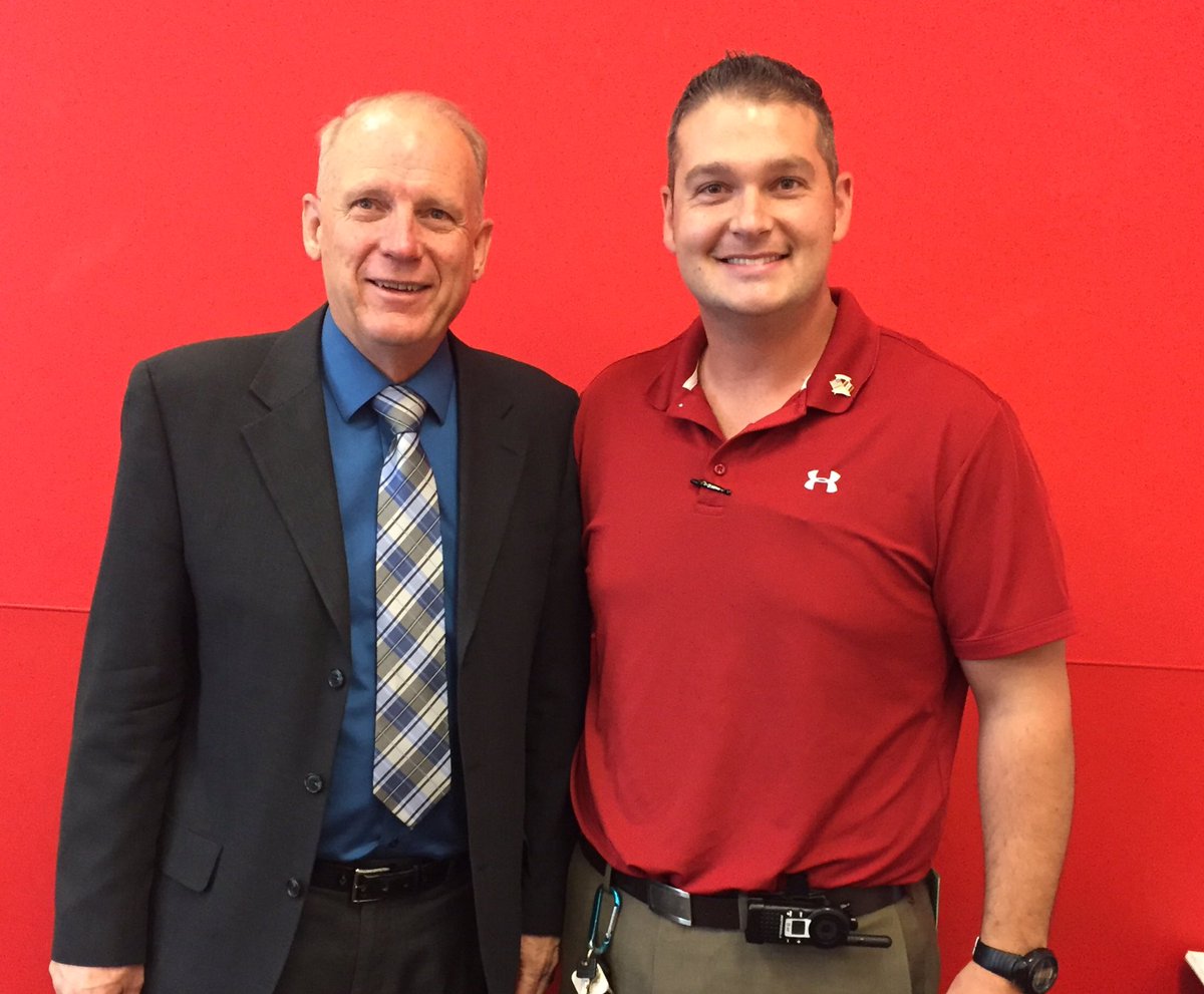 austinghawes's tweet photo. #T2609 was thrilled to host Mayor Bigelow of West Valley City for a store tour!  We love our #community ! @schendeeezy @r_d_parsons @WVCUT https://t.co/IMdzvzXtM2