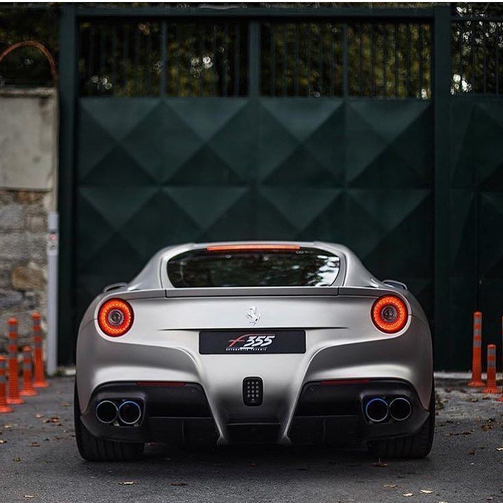 Ferrari F12 Berlinetta 📸<a href="/omarbahlol/">عمر بهلول </a>