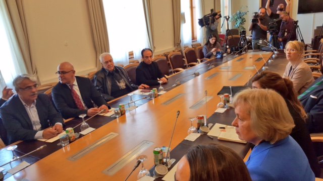 Mein Gespräch mit #HDP Abgeordneten im Parlament in Ankara am 4.11. gemeinsam mit A. #Nick und M. #Müntefering.