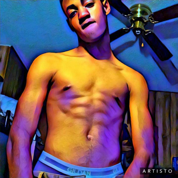 Dmjones321's tweet photo. ✨✔😘😘Defeat The Ghost For Me! 👻 😎YoungSavage15😎:Chillin with my pu
https://t.co/3CXArfHkcZ https://t.co/CvYTtvDfPH