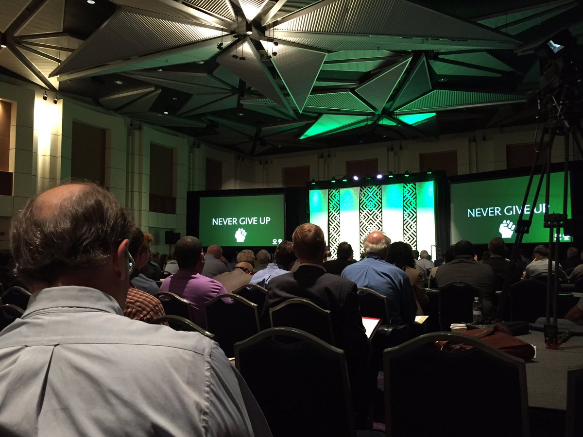 NoteThrive's tweet image. #NoteExpo2016 #NoteThrive connect with me on Instagram @NoteThrive #ibuynotes