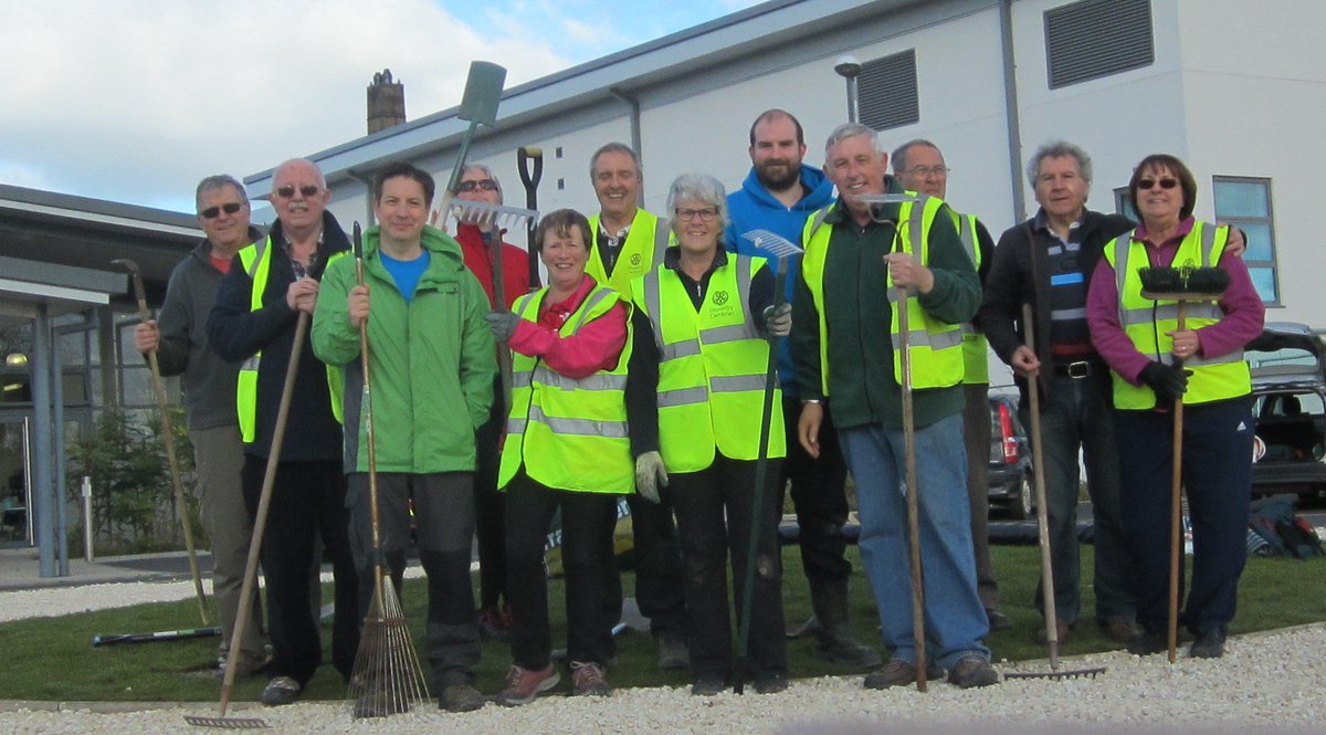 OswestryCambrianRC (@oswestrycambria) on Twitter photo We have stripped off the weeds , turfed and stone chipped the roundabout outside the main entrance to <a href="/RJAH_NHS/">RJAH Orthopaedic Hospital</a> hospital - Rotary in Action We have stripped off the weeds , turfed and stone chipped the roundabout outside the main entrance to <a href="/RJAH_NHS/">RJAH Orthopaedic Hospital</a> hospital - Rotary in Action